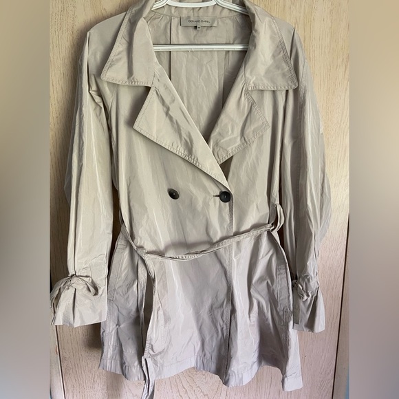 Beautiful Neutral GERARD DAREL Double Breasted Short Trench Coat Bow Cuff 46 14 - Picture 2 of 10